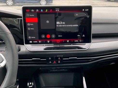 New 2026 Volkswagen GTI SE image 13