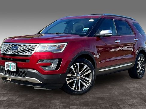 Used 2017 Ford Explorer Platinum AWD/4WD image 2