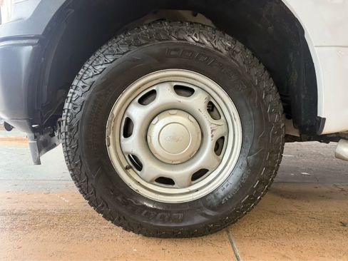 Used 2018 Ford F150 XL w/ Equipment Group 101A Mid AWD/4WD image 8