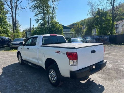 Used 2010 Toyota Tundra 4x4 Double Cab image 3