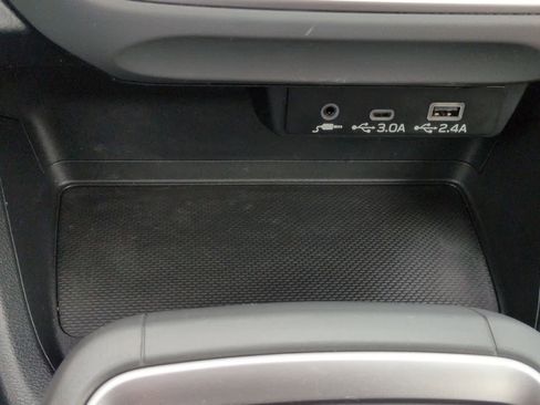 Certified 2024 Subaru Crosstrek 2.0i Premium image 33