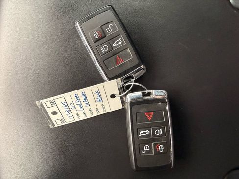 Used 2020 Land Rover Defender 110 X image 41