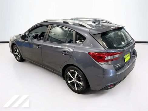Used 2022 Subaru Impreza 2.0i Premium w/ Popular Package #3 AWD/4WD image 7