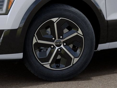 New 2026 Kia Niro FWD image 9