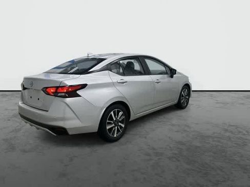 Used 2025 Nissan Versa SV FWD image 4
