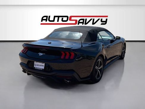 Used 2025 Ford Mustang Premium RWD image 7