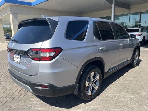 Certified 2023 Honda Pilot EX-L image 5