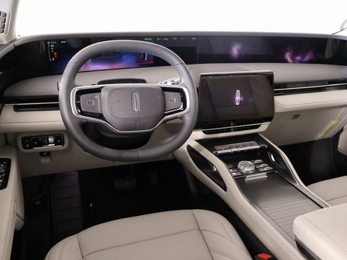 New 2026 Lincoln Nautilus Premier w/ Jet Appearance Package AWD/4WD image 2