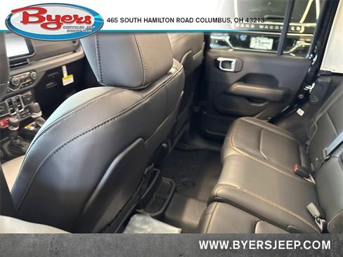 New 2025 Jeep Wrangler Unlimited Rubicon 392 image 29