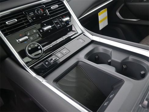 New 2026 Nissan Armada Platinum image 31