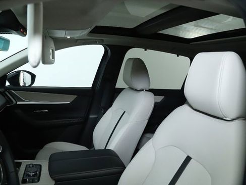 Certified 2025 MAZDA CX-70 Plug-In Hybrid w/ Premium Pkg image 26