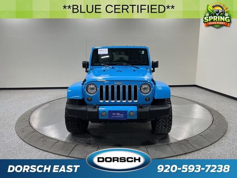 Used 2017 Jeep Wrangler Unlimited Sahara image 3