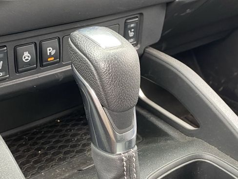 Used 2024 Nissan Frontier SV w/ Hardbody Edition AWD/4WD image 13