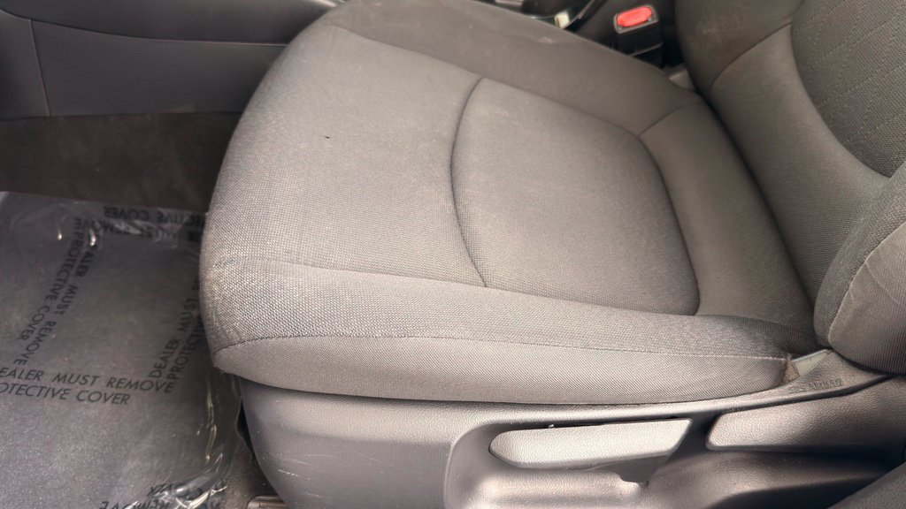 Used 2022 Toyota Corolla LE FWD image 5