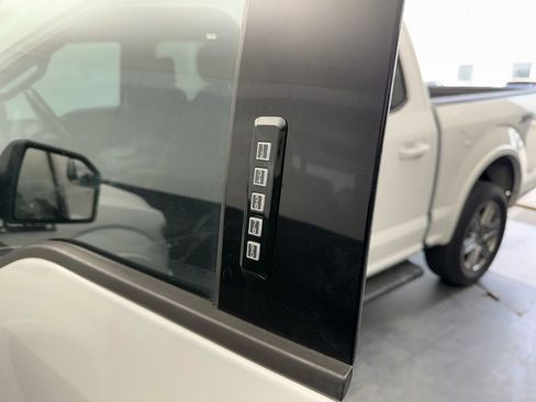 Used 2018 Ford F150 XLT w/ Equipment Group 302A Luxury image 22