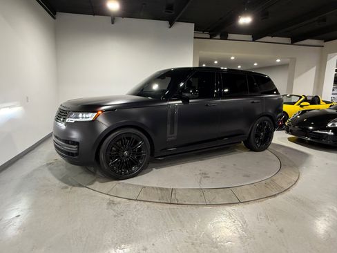 Used 2024 Land Rover Range Rover Long Wheelbase Autobiography image 6