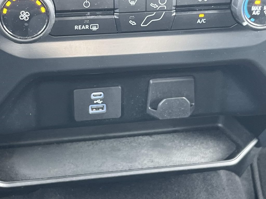Used 2023 Ford F150 XLT AWD/4WD image 31