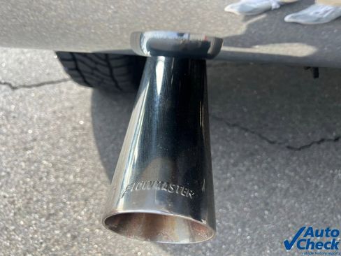 Used 2011 Ford F150 XLT w/ XLT Chrome Pkg image 44