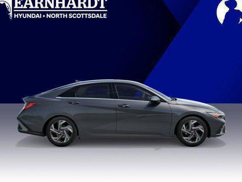 New 2026 Hyundai Elantra Limited FWD image 7