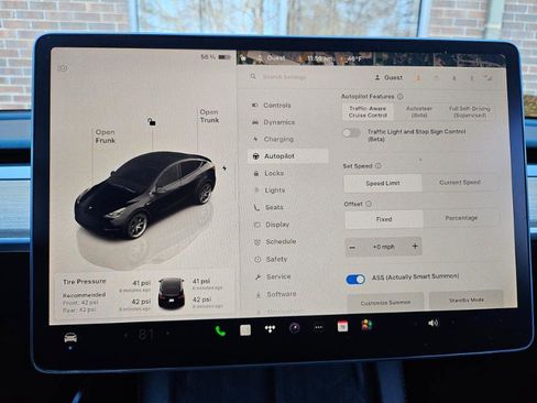 Used 2023 Tesla Model Y Long Range image 41