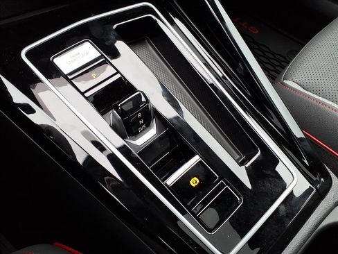 New 2026 Volkswagen GTI SE image 9