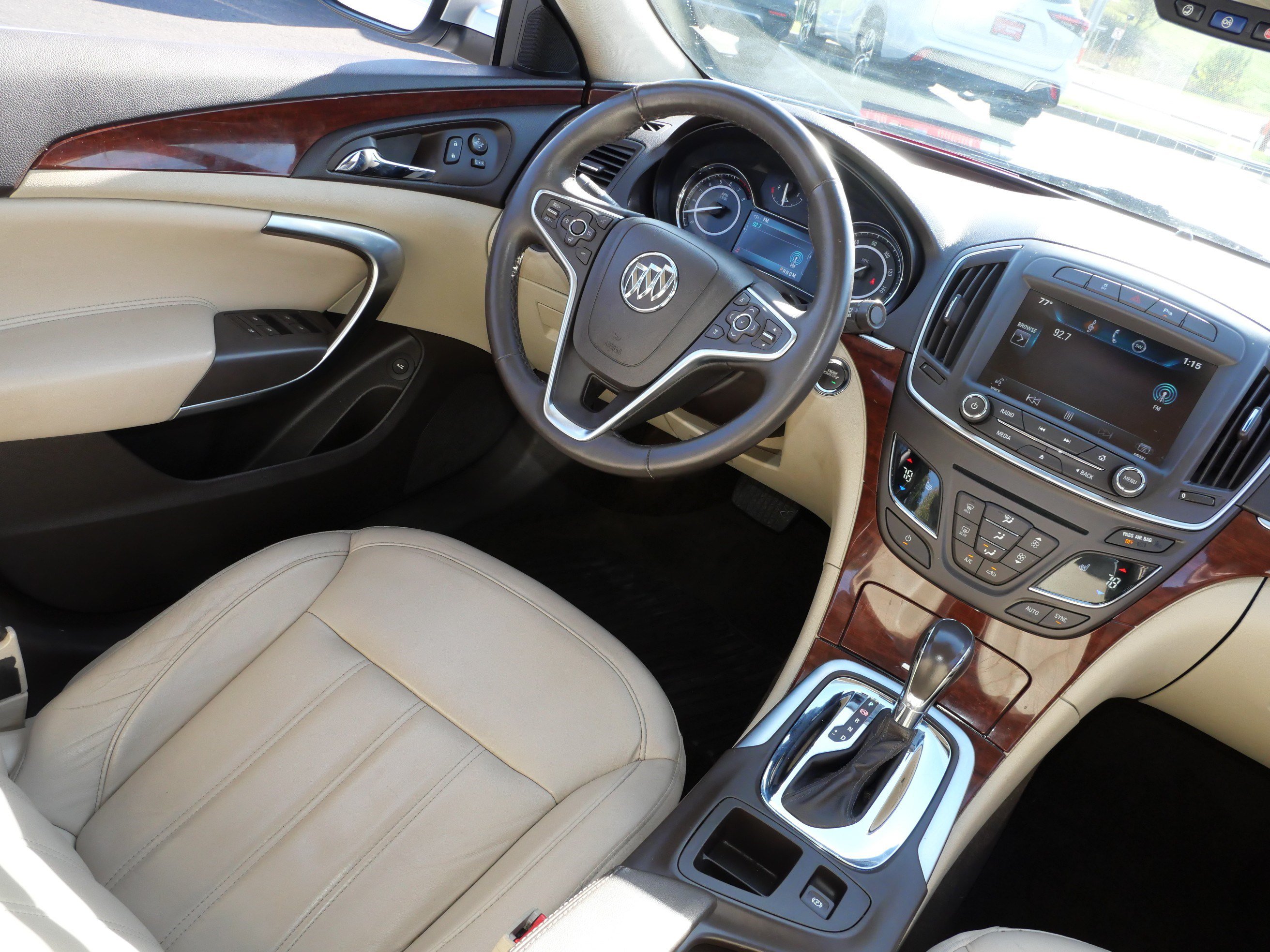 Used 2014 Buick Regal Premium FWD image 9
