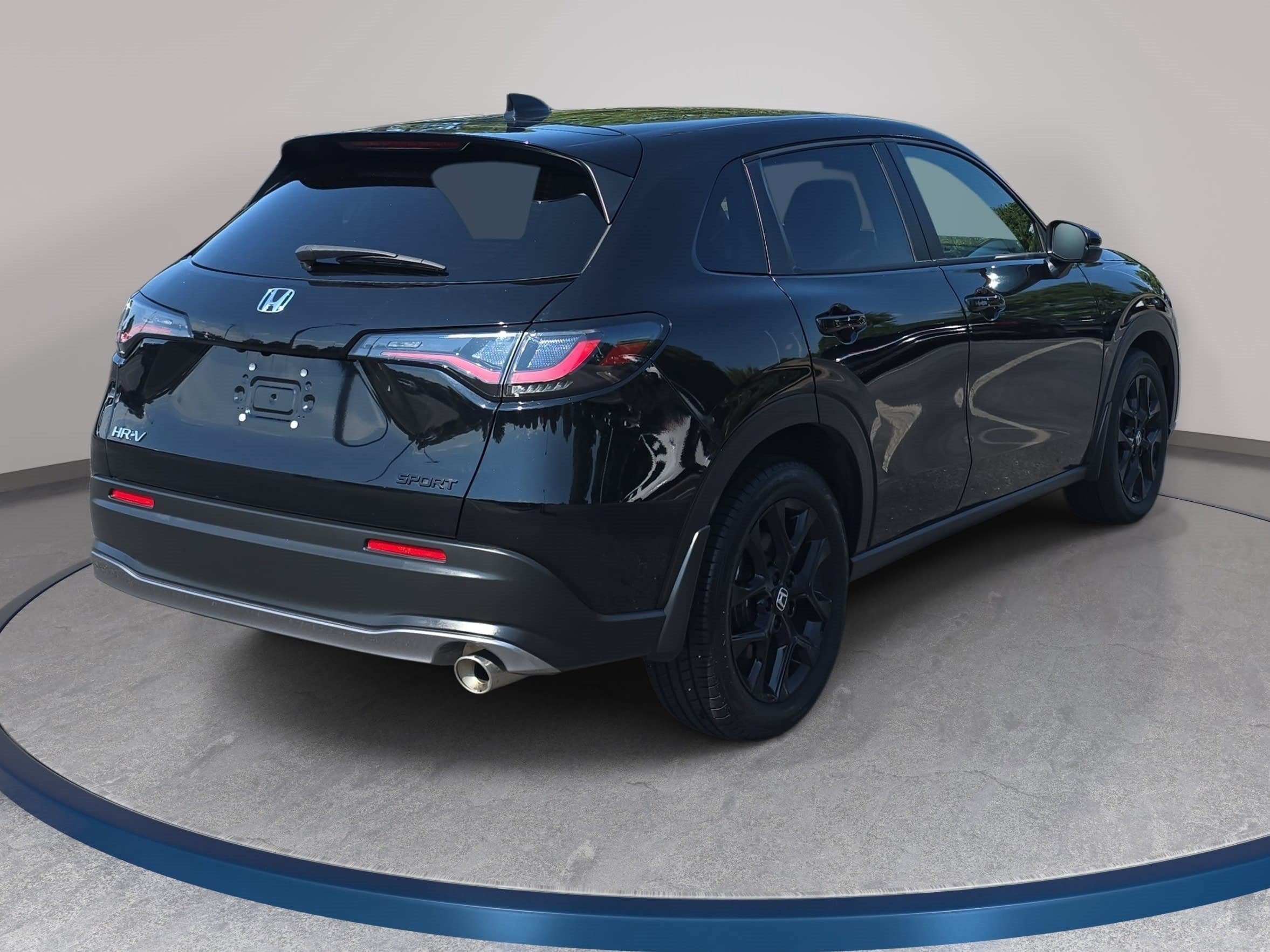 Certified 2025 Honda HR-V Sport image 5
