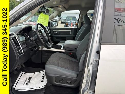 Used 2017 RAM 1500 Big Horn AWD/4WD image 2