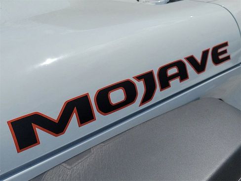 New 2025 Jeep Gladiator Mojave w/ Convenience Group image 20