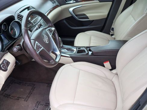 Used 2013 Buick Regal Premium FWD image 8