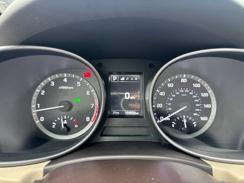 Used 2018 Hyundai Santa Fe Sport w/ 2.4L Value Package 02 FWD image 16