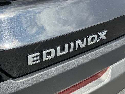 Used 2025 Chevrolet Equinox LT FWD image 11