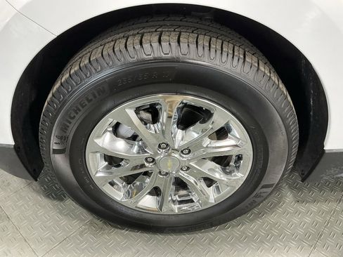 Used 2020 Chevrolet Equinox LS image 31