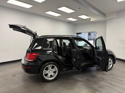 Used 2015 Mercedes-Benz GLK 350 4MATIC image 27