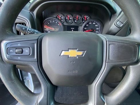 Used 2022 Chevrolet Silverado 1500 Custom image 17
