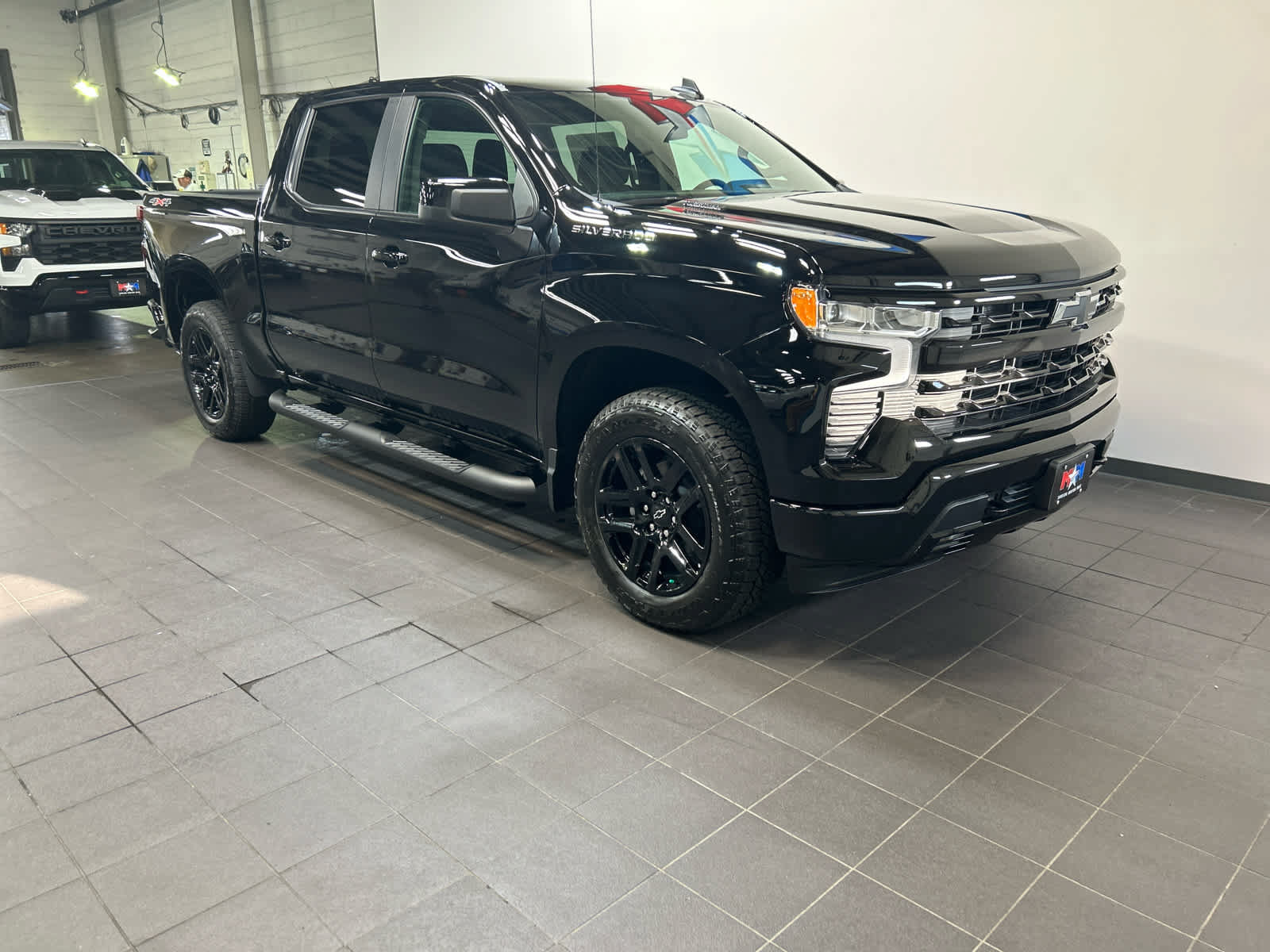 New 2026 Chevrolet Silverado 1500 RST w/ RST Select Package AWD/4WD image 2