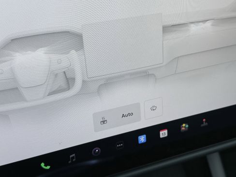 Used 2023 Tesla Model X image 77