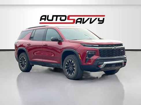 Used 2025 Chevrolet Traverse Z71 w/ Enhanced Driving Package AWD/4WD image 1