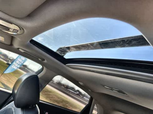 Used 2019 Hyundai Kona Limited w/ Cargo Package image 32