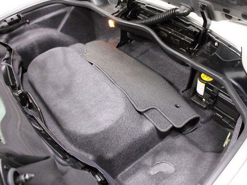 Used 2008 Saturn Sky w/ Premium Trim Package image 29