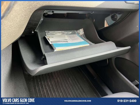 Used 2026 Volvo XC60 B5 Plus w/ Protection Package Premier image 34