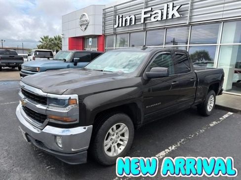 Used 2018 Chevrolet Silverado 1500 LT w/ All Star Edition RWD image 1