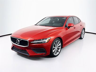 Used 2019 Volvo S60 T5 Momentum w/ Premium Package