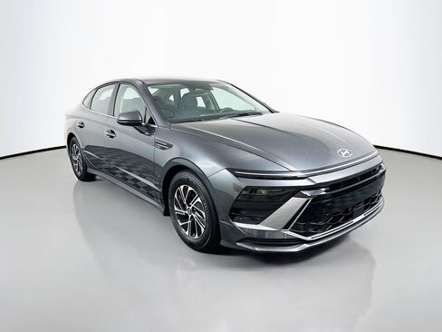 Certified 2026 Hyundai Sonata Blue FWD image 3