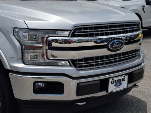 Used 2019 Ford F150 Lariat w/ Equipment Group 502A Luxury AWD/4WD image 26