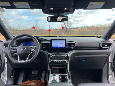 Used 2023 Ford Explorer ST w/ Equipment Group 401A image 21