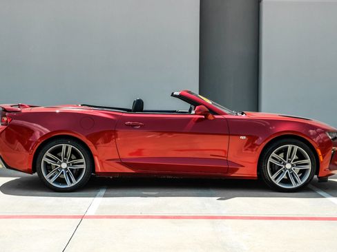 Used 2016 Chevrolet Camaro SS RWD image 8