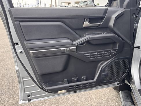 Used 2024 Toyota Tacoma TRD Off-Road image 15