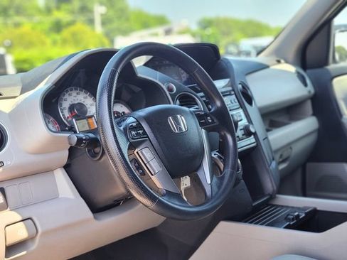 Used 2015 Honda Pilot LX image 19
