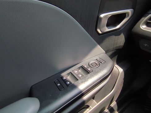 New 2026 Kia K4 FWD image 18